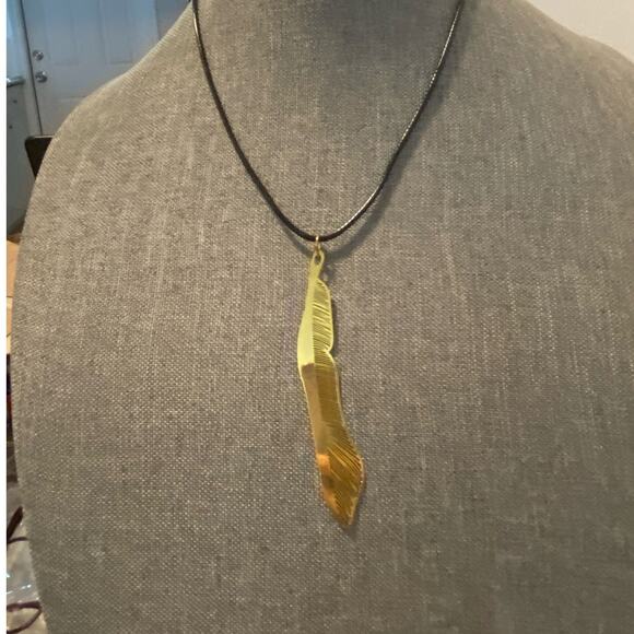 leaf necklace - Picture 1 of 4